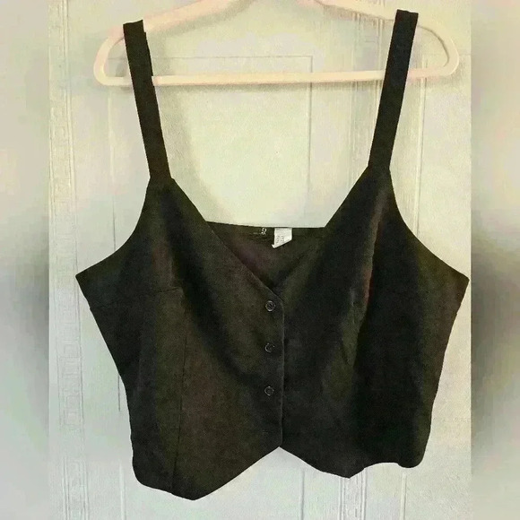 H&M Divided Black Sleeveless Wide Strap Cropped Vest Size XXL NWOT - Picture 1 of 10